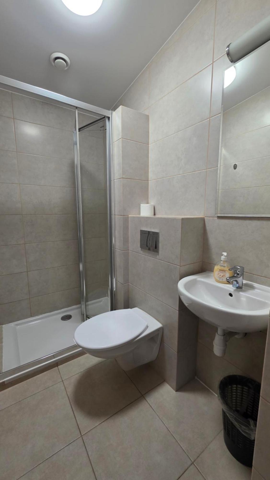 Nad Zalewem 500-163-489 Hotel Zegrze Poludniowe Eksteriør billede